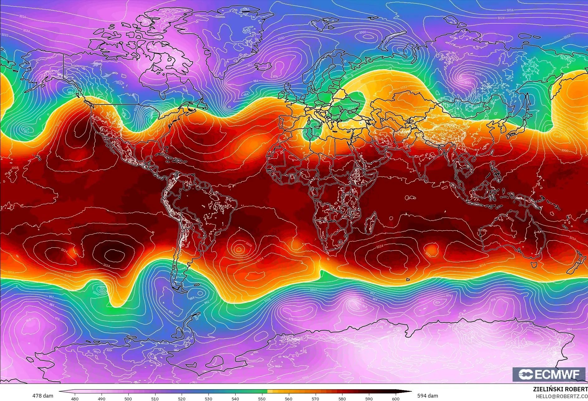 ECMWF IFS 0.25° モデル - 世界, 500hPaのジオポテンシャル高度