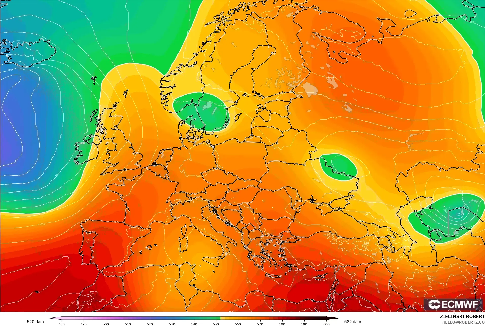 ECMWF IFS 0.25° モデル - ヨーロッパ, 500hPaのジオポテンシャル高度