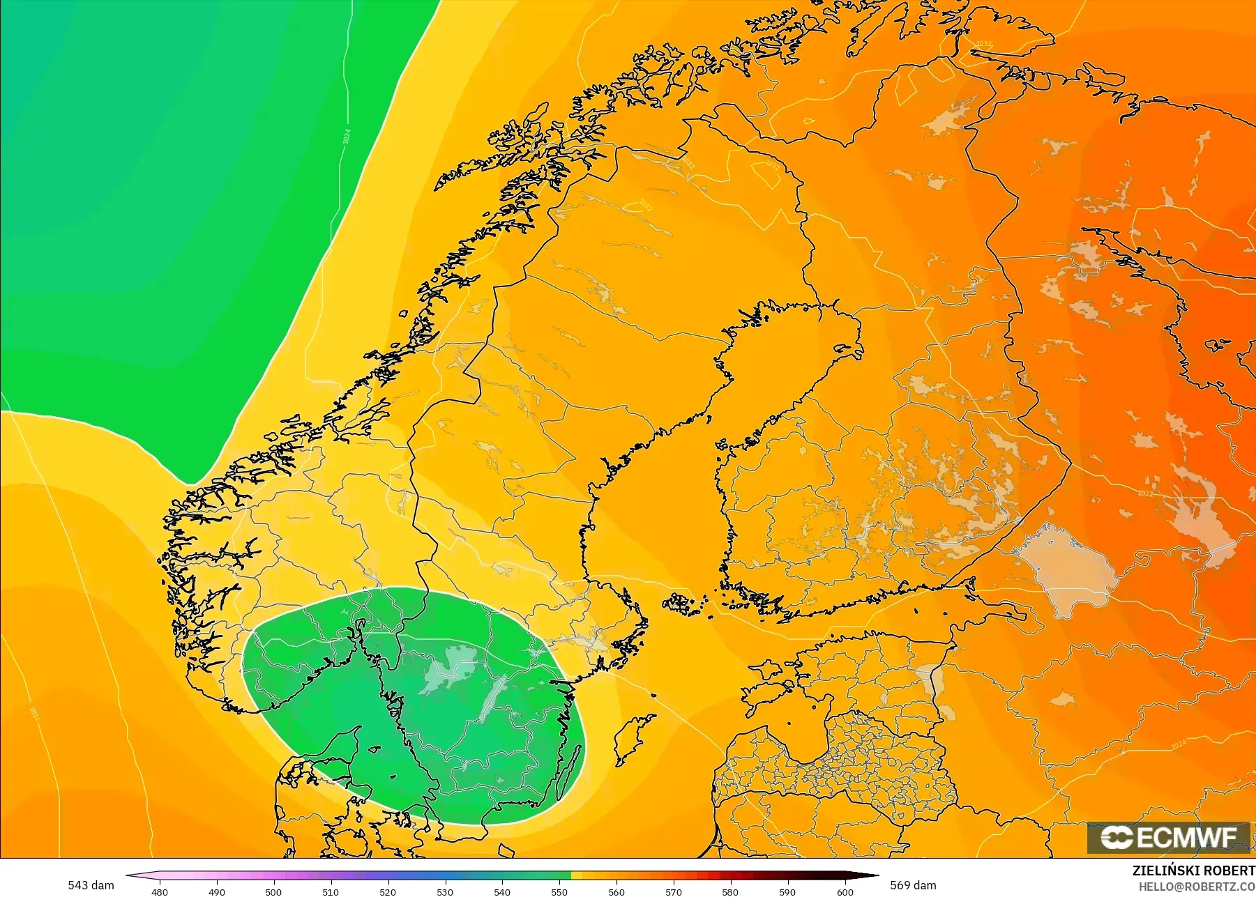 ECMWF IFS 0.25° モデル - スカンジナビア, 500hPaのジオポテンシャル高度
