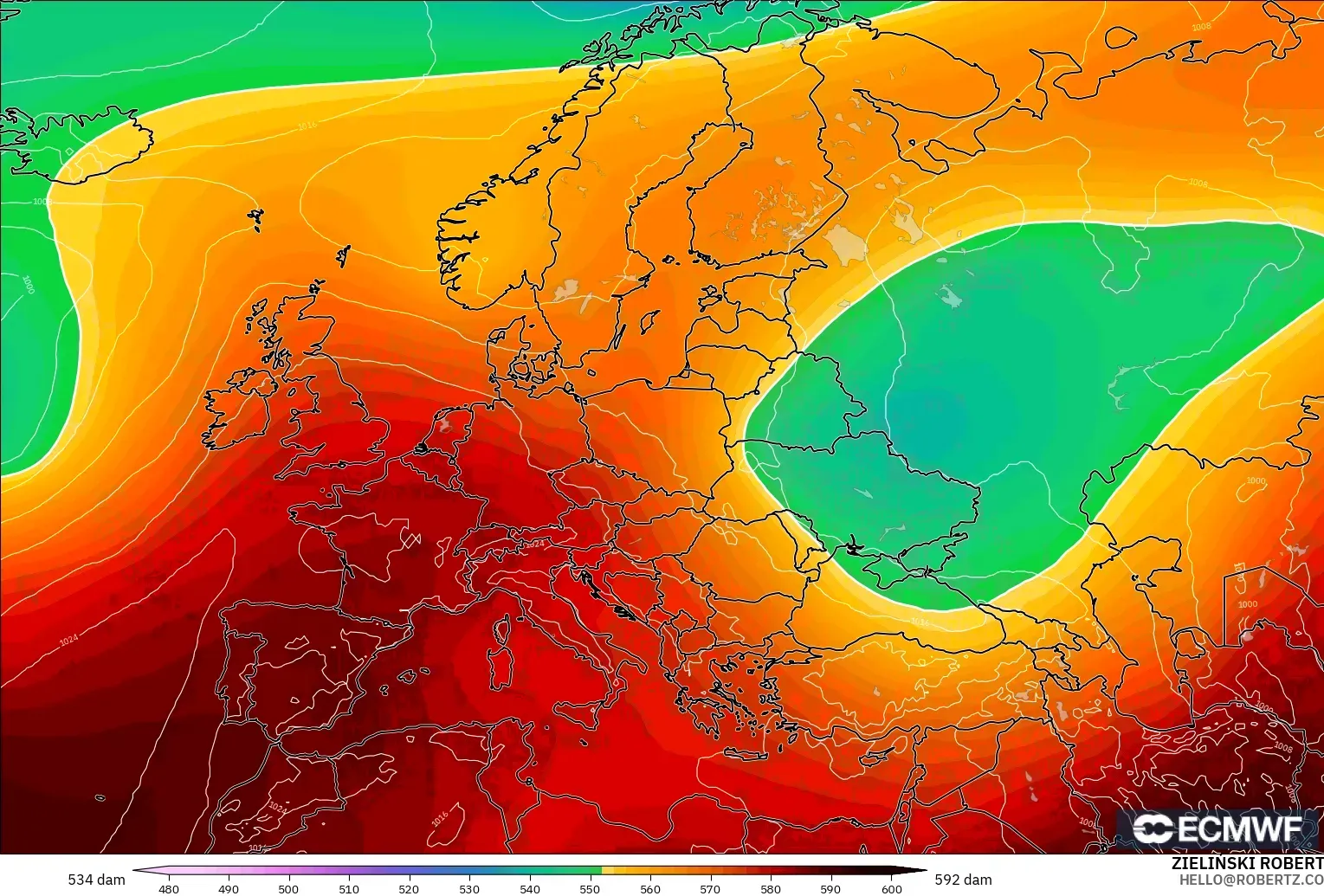 ECMWF IFS 0.25° モデル - ヨーロッパ, 500hPaのジオポテンシャル高度