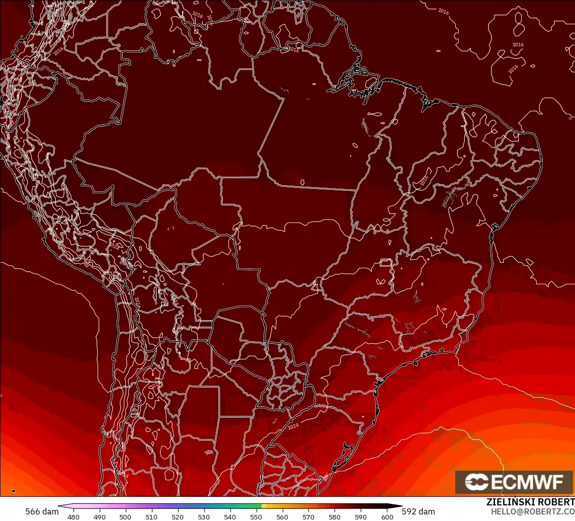 ECMWF IFS 0.25° モデル - ブラジル, 500hPaのジオポテンシャル高度