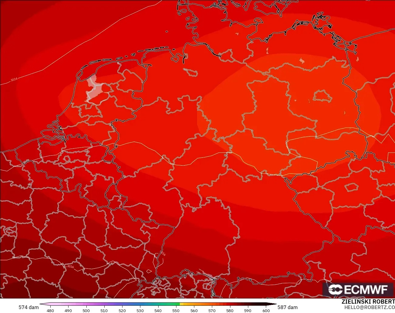 ECMWF IFS 0.25° モデル - ドイツ, 500hPaのジオポテンシャル高度