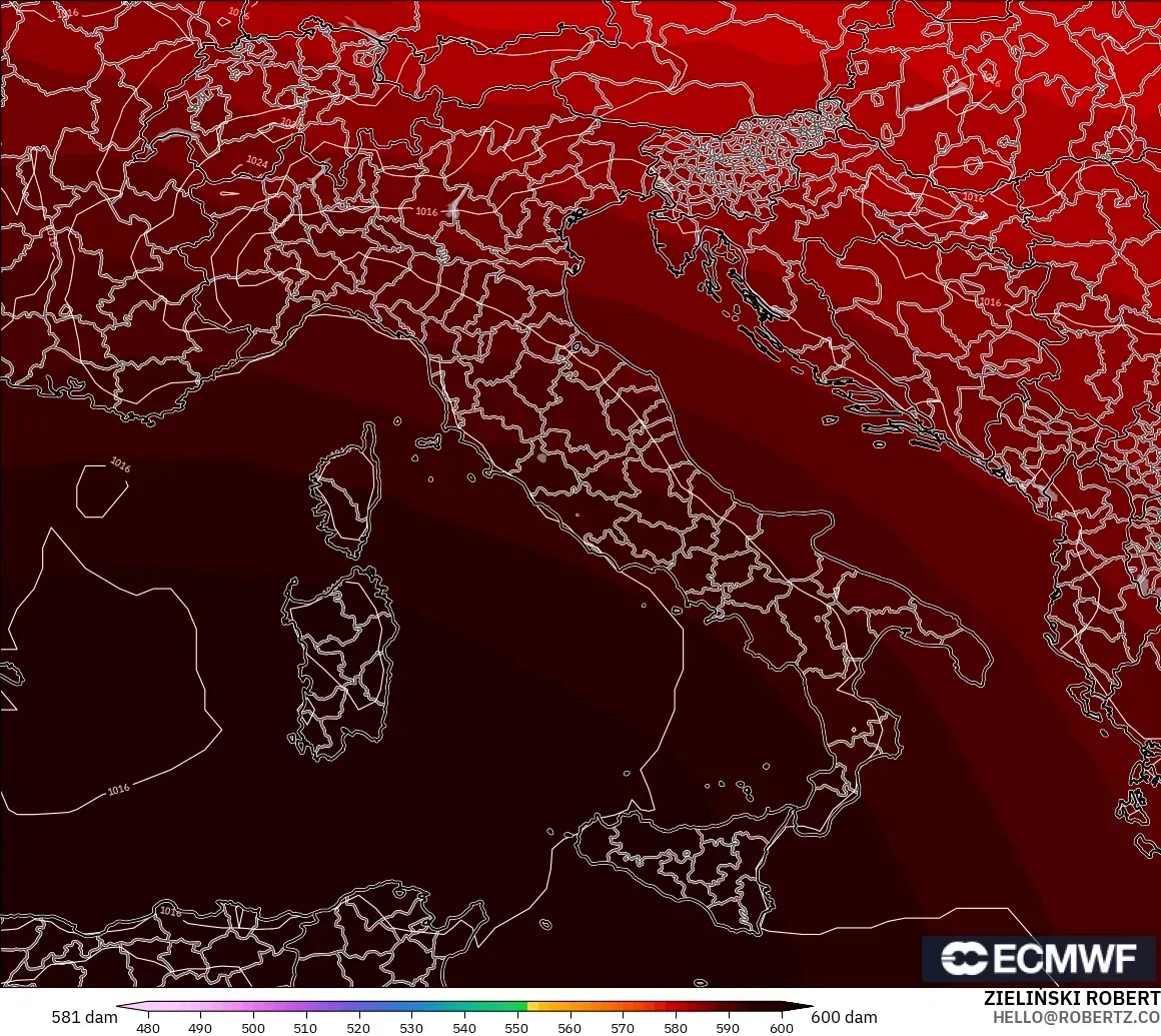 ECMWF IFS 0.25° モデル - イタリア, 500hPaのジオポテンシャル高度