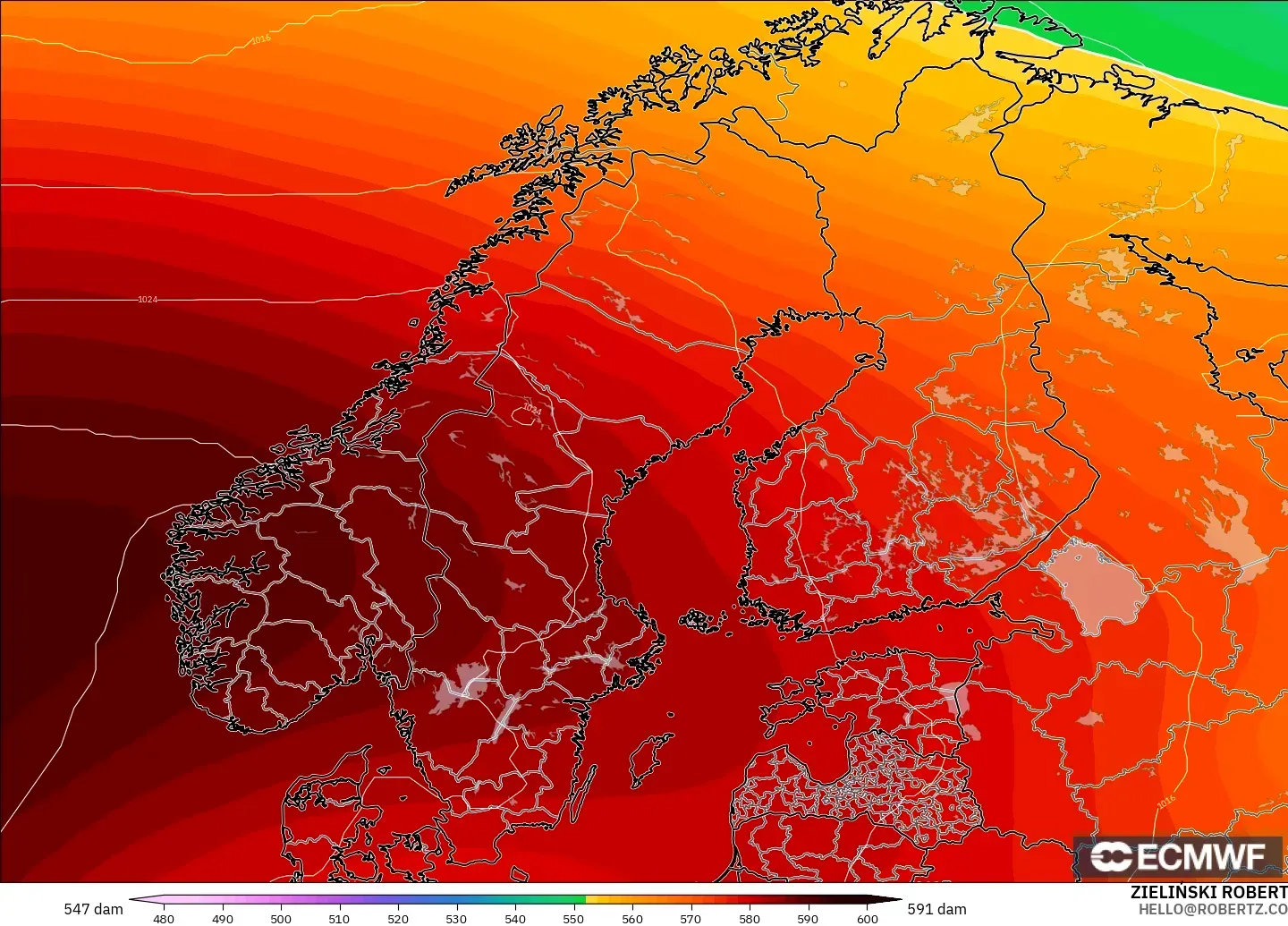 ECMWF IFS 0.25° モデル - スカンジナビア, 500hPaのジオポテンシャル高度