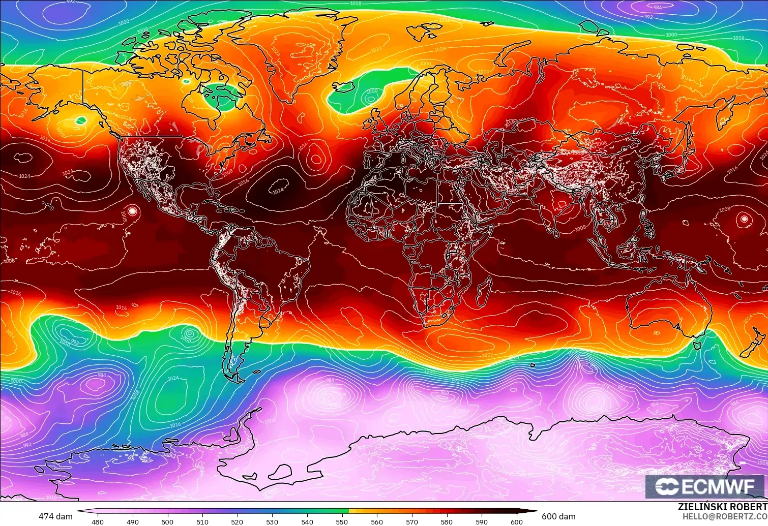 ECMWF IFS 0.25° モデル - 世界, 500hPaのジオポテンシャル高度