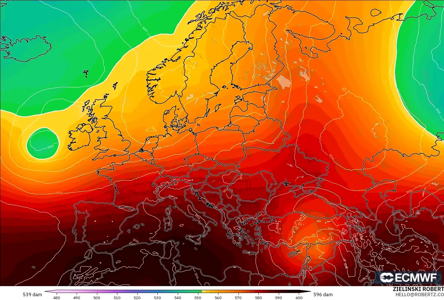ECMWF IFS 0.25° モデル - ヨーロッパ, 500hPaのジオポテンシャル高度