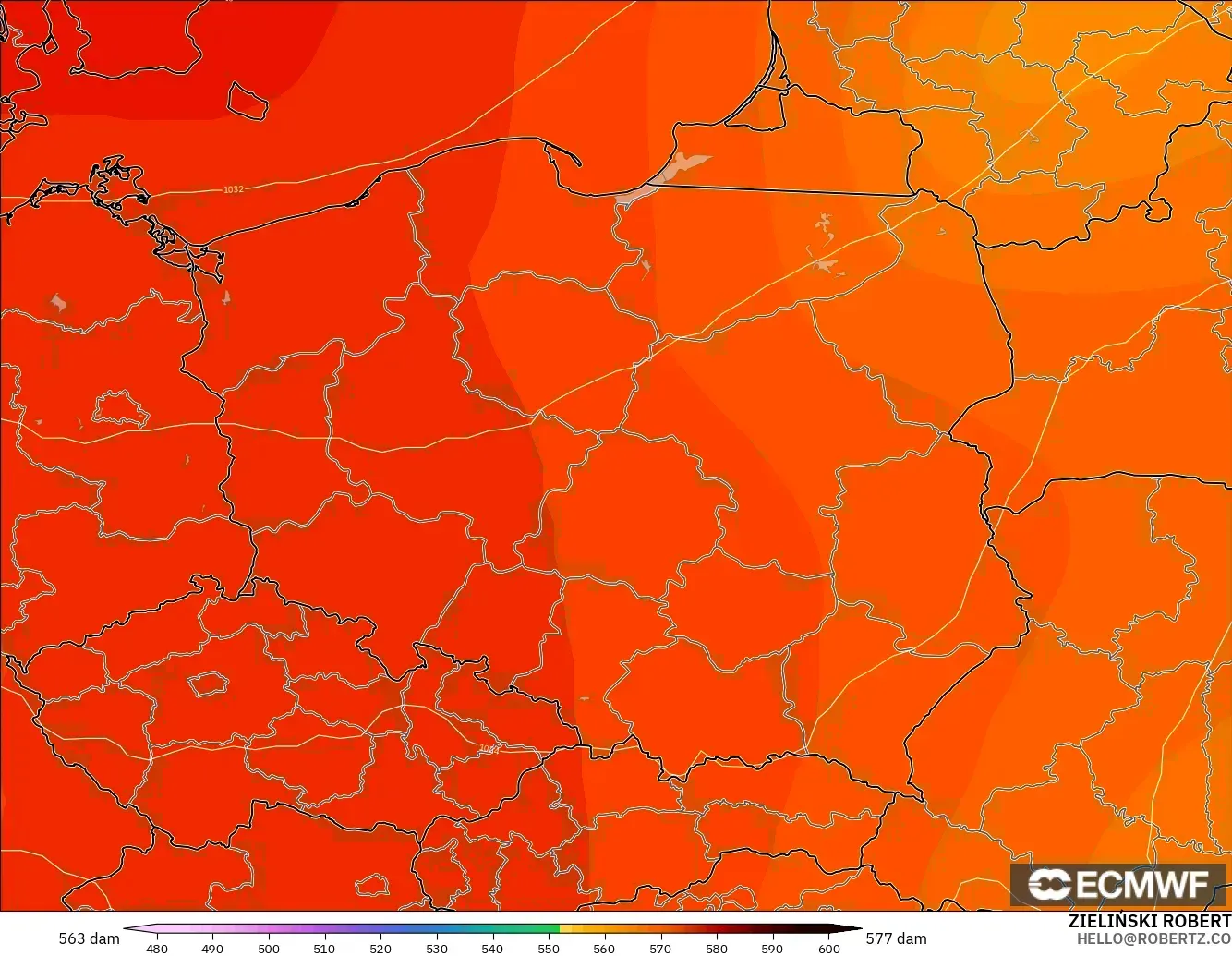 ECMWF IFS 0.25° モデル - ポーランド, 500hPaのジオポテンシャル高度