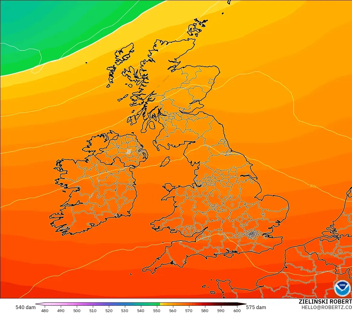GFS モデル - イギリス, 500hPaのジオポテンシャル高度
