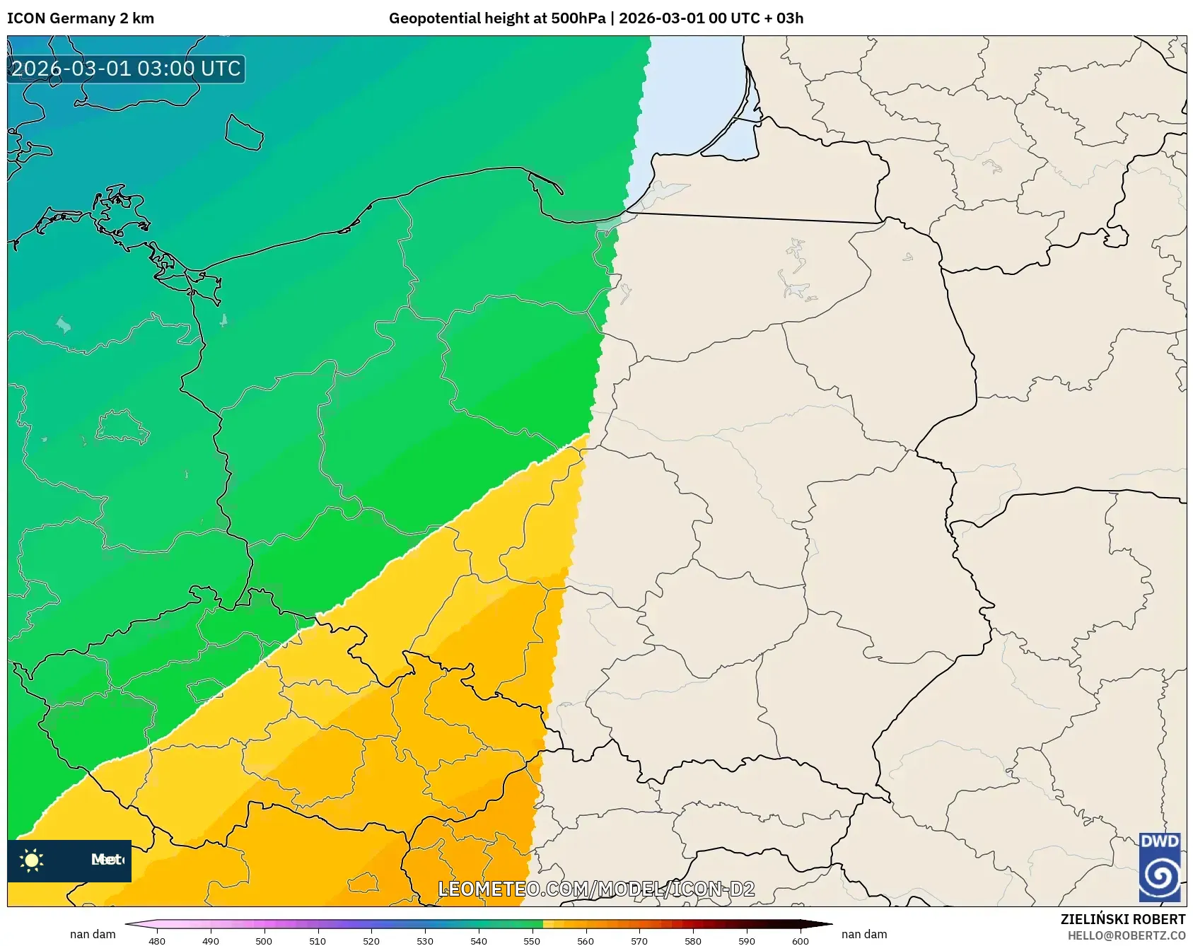 ICON ドイツ 2 km model - ポーランド, 500hPaのジオポテンシャル高度