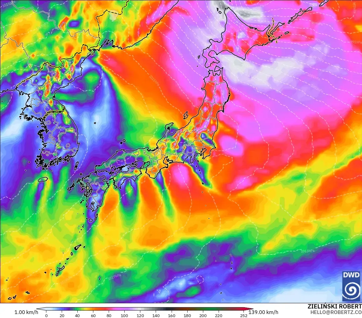 10月28日（水）、日本付近で最大瞬間風速36メートル。中心部では最大瞬間風速33メートル以上の台風並みの強風。ICONモデル